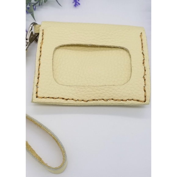 "Love Letter" Daffodil Leather Wallet Wristlet - Picture 4 of 5